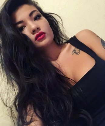 😈
Откровенная эротическая фотосессия, ролевые игры, массаж - я готова позаботиться о тебе и твоем блаженстве. 💫
Ты получишь от меня нежность, ласку и полное снятие стресса. 💆♂️
Мои умелые руки, изумительная фигура и мои упругие груди покорят даже самого искушенного ценителя женской красоты. 💃
Разнообразие услуг, приятная атмосфера, полная конфиденциальность - все это ждет тебя в моей уютной квартире в центре Москвы. 🌇
Не медли, приходи, и воплотим все твои желания в реальность. Я здесь, чтобы тебя удовлетворить! 😉💫🔞 2830, 24 года